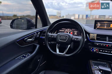 Внедорожник / Кроссовер Audi Q7 2019 в 