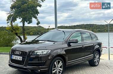 Внедорожник / Кроссовер Audi Q7 2010 в 