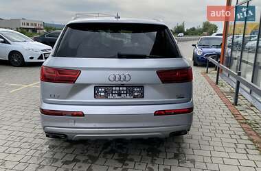 Позашляховик / Кросовер Audi Q7 2016 в 