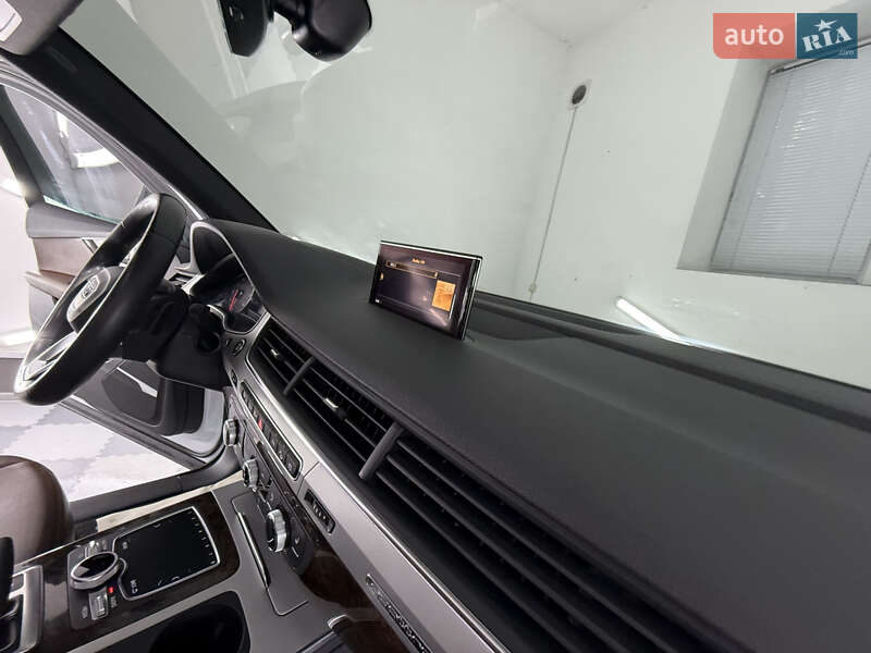 Позашляховик / Кросовер Audi Q7 2018 в Трускавці