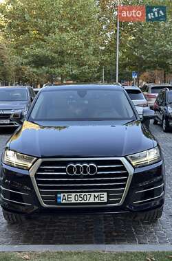 Внедорожник / Кроссовер Audi Q7 2016 в Днепре