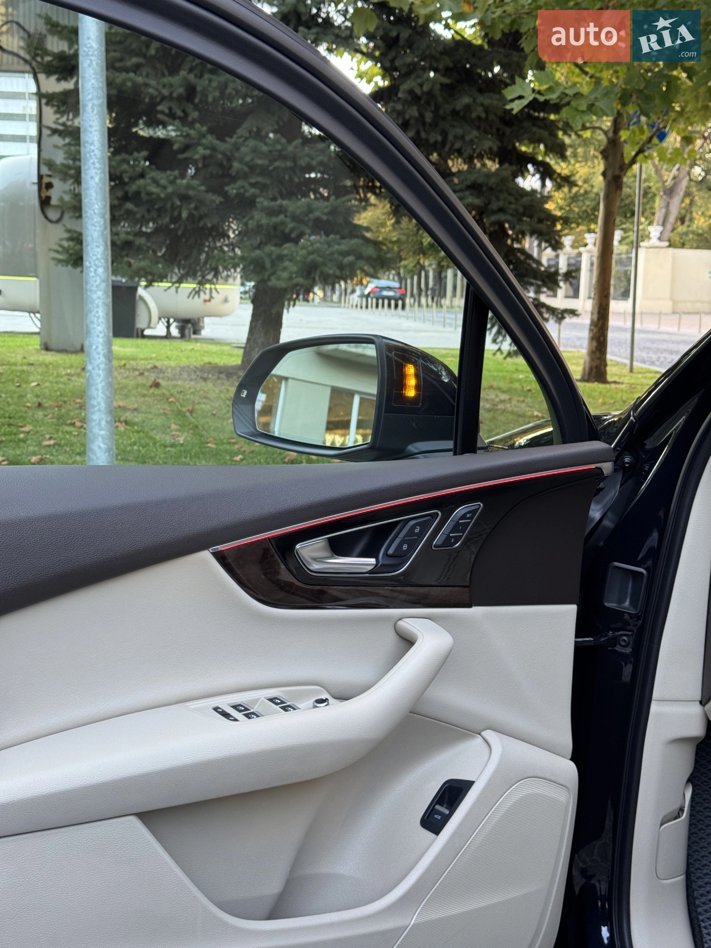 2016 Audi Q7 - мініатюра 28