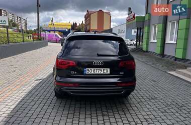 Позашляховик / Кросовер Audi Q7 2012 в 
