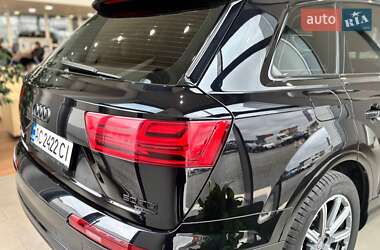 Внедорожник / Кроссовер Audi Q7 2019 в 