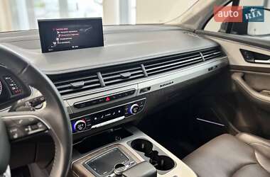 Внедорожник / Кроссовер Audi Q7 2019 в 
