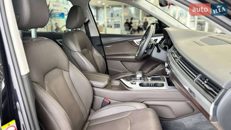 Внедорожник / Кроссовер Audi Q7 2019 в Луцке фото 40 Внедорожник / Кроссовер Audi Q7 2019 в Луцке