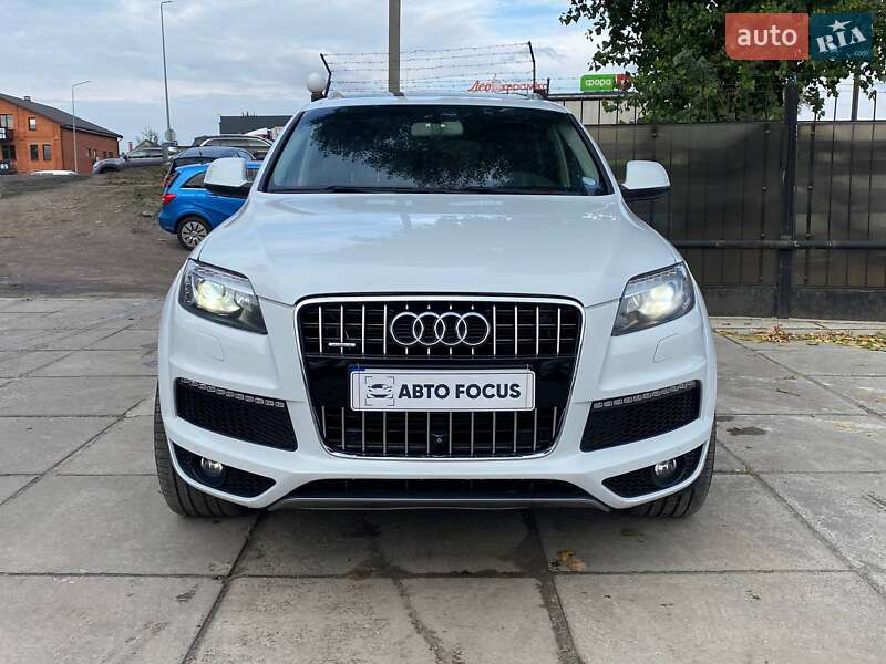 Позашляховик / Кросовер Audi Q7 2015 в Києві