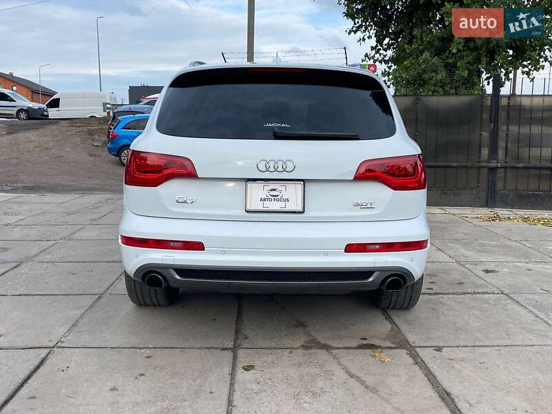 Позашляховик / Кросовер Audi Q7 2015 в Києві
