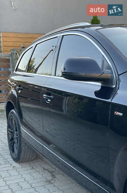 Внедорожник / Кроссовер Audi Q7 2014 в 
