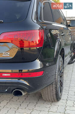 Внедорожник / Кроссовер Audi Q7 2014 в 
