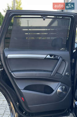 Внедорожник / Кроссовер Audi Q7 2014 в 
