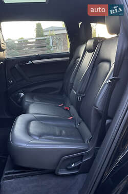 Внедорожник / Кроссовер Audi Q7 2014 в 