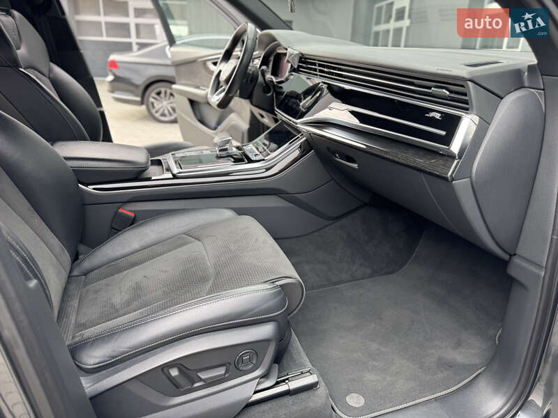 Позашляховик / Кросовер Audi Q7 2020 в Мукачевому