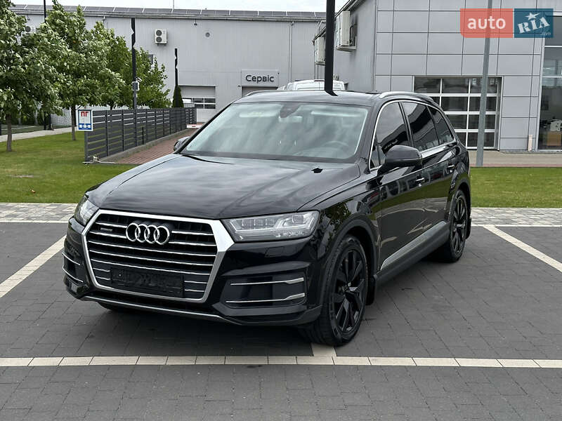 Внедорожник / Кроссовер Audi Q7 2015 в Мукачево