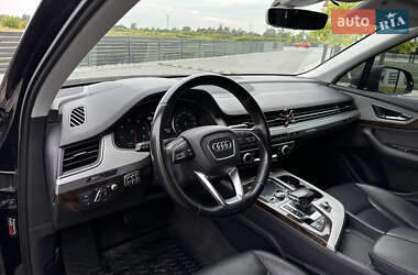 Внедорожник / Кроссовер Audi Q7 2015 в 