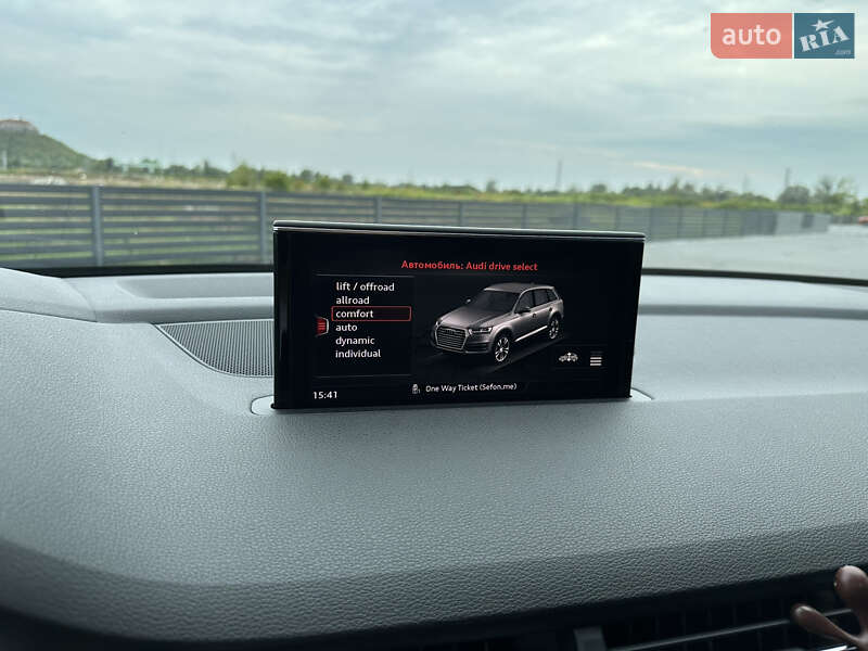 Внедорожник / Кроссовер Audi Q7 2015 в Мукачево
