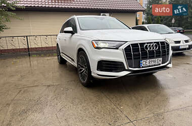 Внедорожник / Кроссовер Audi Q7 2021 в 