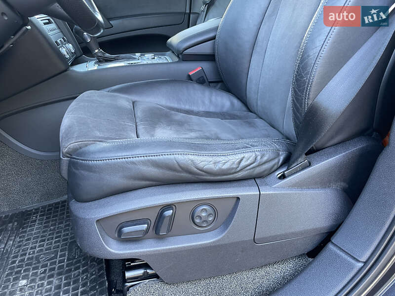 Внедорожник / Кроссовер Audi Q7 2009 в Тернополе