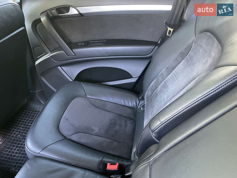 Внедорожник / Кроссовер Audi Q7 2009 в Тернополе