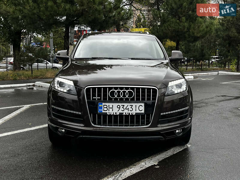 Позашляховик / Кросовер Audi Q7 2015 в Одесі