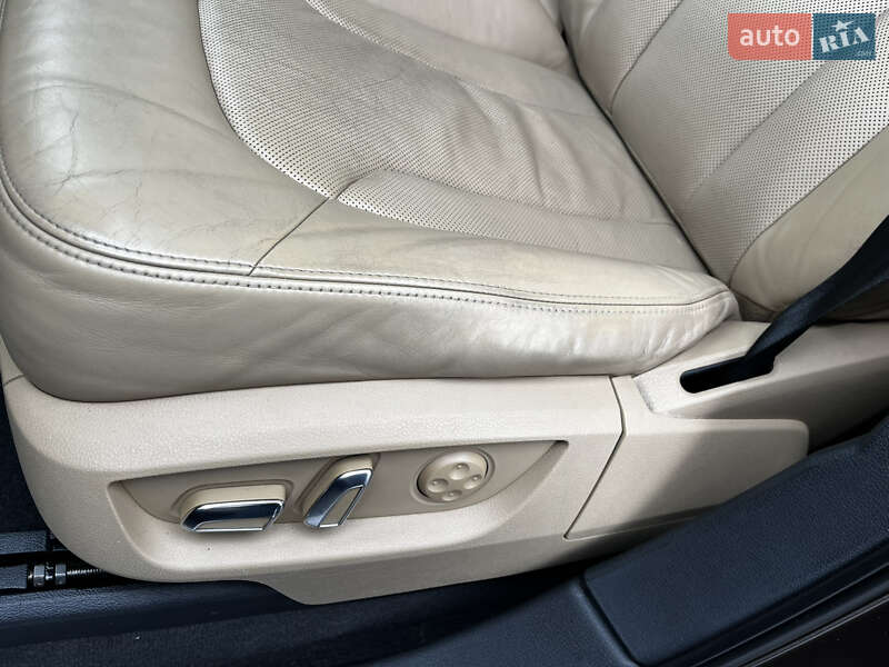 Позашляховик / Кросовер Audi Q7 2015 в Одесі