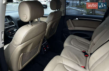 Внедорожник / Кроссовер Audi Q7 2015 в 