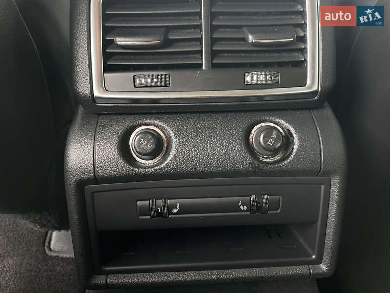 Внедорожник / Кроссовер Audi Q7 2014 в Киеве