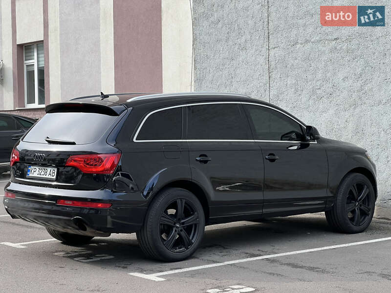Позашляховик / Кросовер Audi Q7 2011 в Рівному