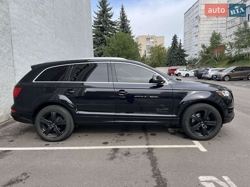 Позашляховик / Кросовер Audi Q7 2011 в Рівному