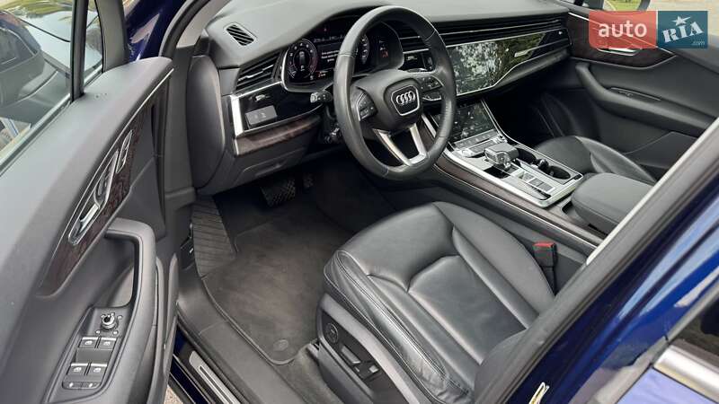 Внедорожник / Кроссовер Audi Q7 2020 в Полтаве
