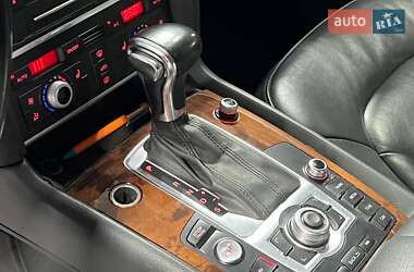 Внедорожник / Кроссовер Audi Q7 2015 в 