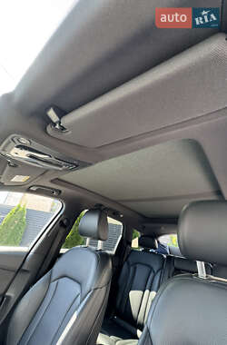 Позашляховик / Кросовер Audi Q7 2017 в 
