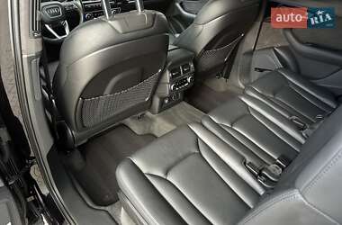 Позашляховик / Кросовер Audi Q7 2017 в 