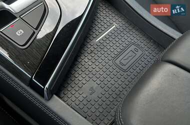 Позашляховик / Кросовер Audi Q7 2017 в 