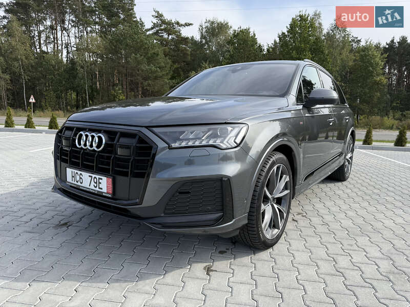 Позашляховик / Кросовер Audi Q7 2021 в Ковелі