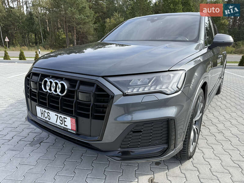 Позашляховик / Кросовер Audi Q7 2021 в Ковелі