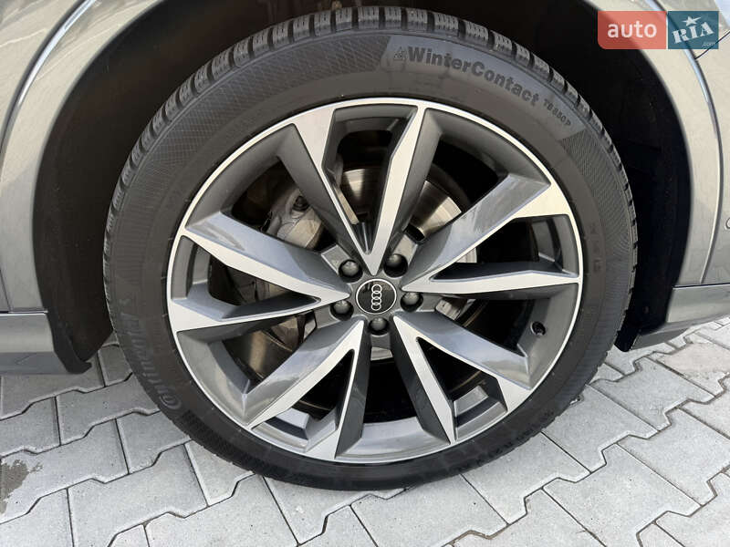 Позашляховик / Кросовер Audi Q7 2021 в Ковелі