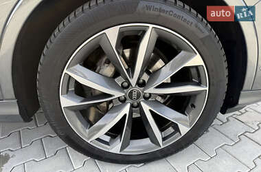 Позашляховик / Кросовер Audi Q7 2021 в 