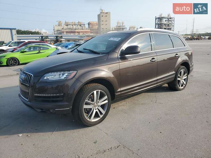 Внедорожник / Кроссовер Audi Q7 2013 в 