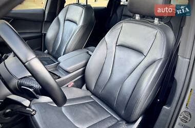 Внедорожник / Кроссовер Audi Q7 2017 в 