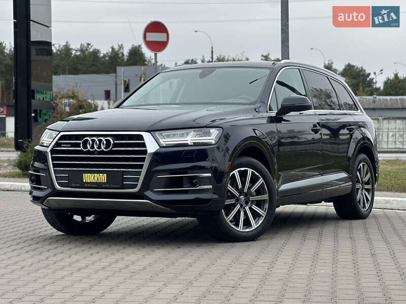 Позашляховик / Кросовер Audi Q7 2016 в Києві
