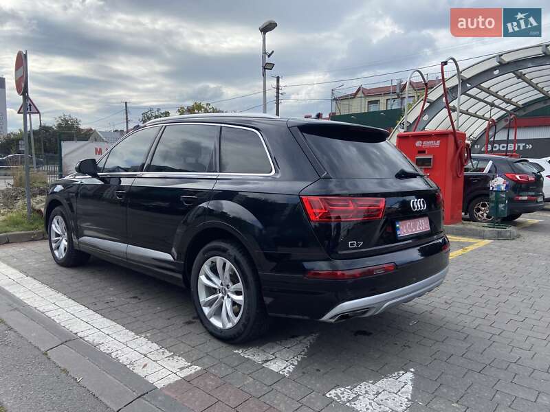 Позашляховик / Кросовер Audi Q7 2019 в Львові