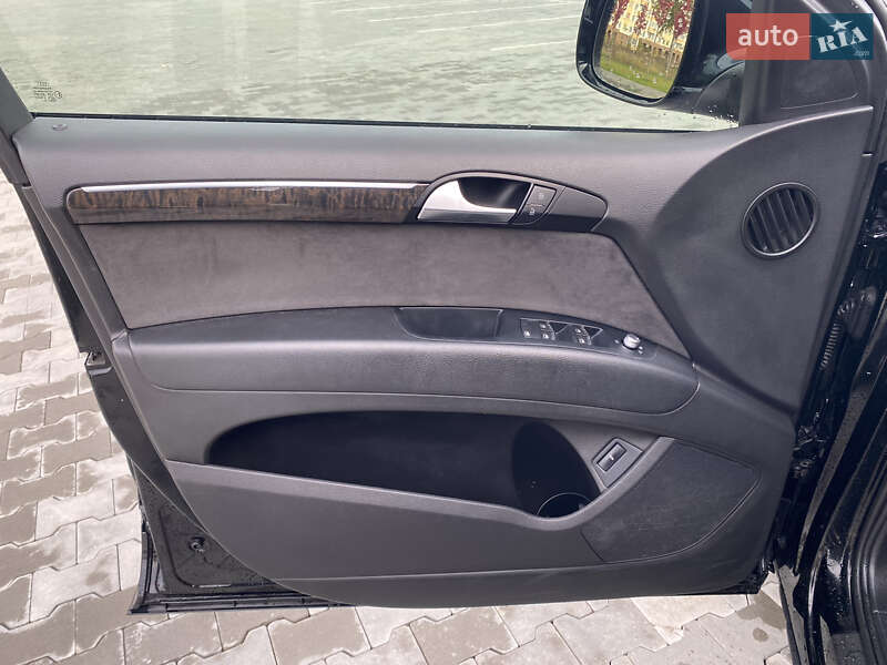 Позашляховик / Кросовер Audi Q7 2013 в Ірпені