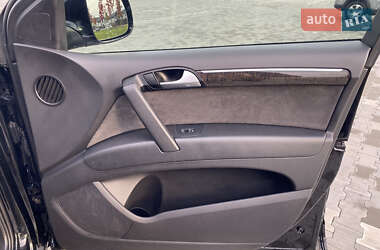 Внедорожник / Кроссовер Audi Q7 2013 в 