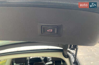 Внедорожник / Кроссовер Audi Q7 2013 в 