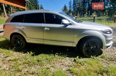 Позашляховик / Кросовер Audi Q7 2012 в 