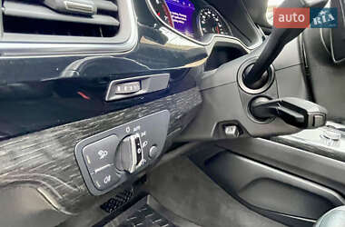 Позашляховик / Кросовер Audi Q7 2016 в 