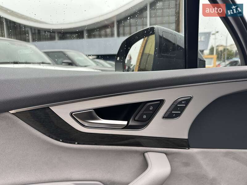 Внедорожник / Кроссовер Audi Q7 2018 в Киеве фото 43 Внедорожник / Кроссовер Audi Q7 2018 в Киеве