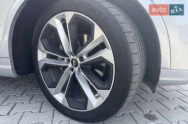 Внедорожник / Кроссовер Audi Q7 2018 в 