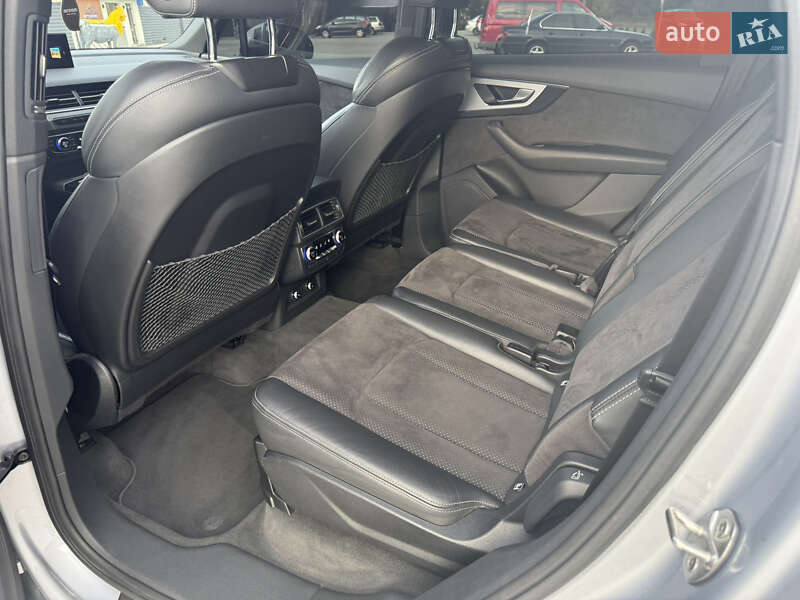 Внедорожник / Кроссовер Audi Q7 2018 в Ковеле